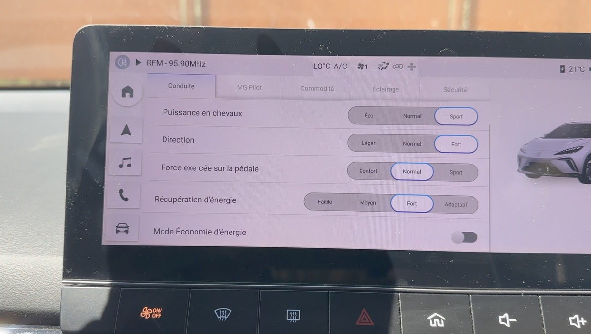 Essai MG4 Luxury : prix, autonomie, recharge... la meilleure voiture électrique abordable de 2023 ?
