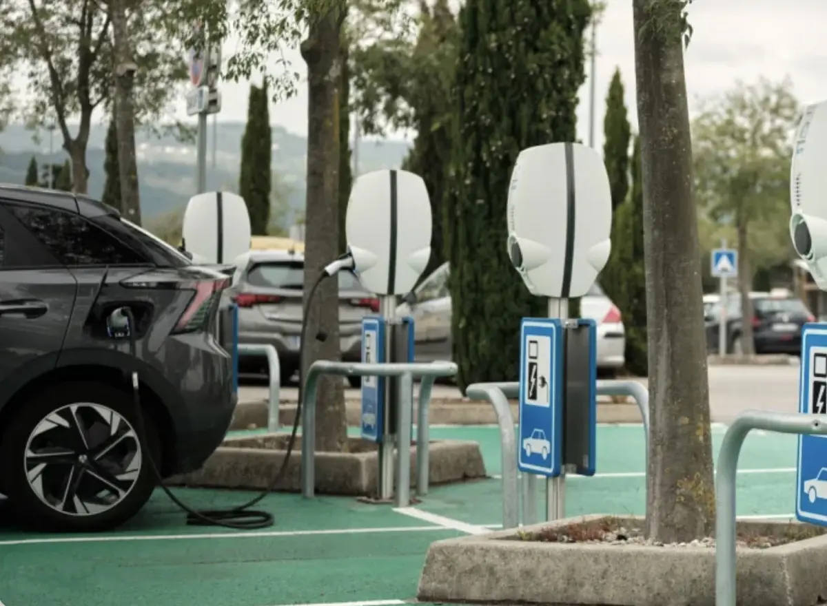 E.Leclerc lance ses offres de recharge pour v&eacute;hicules &eacute;lectriques