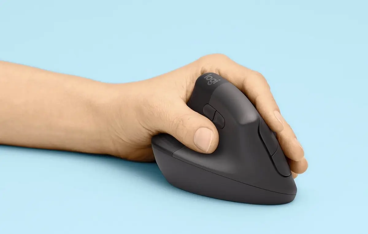 Souris ergonomique Logitech Lift promo pas cher prix le plus bas