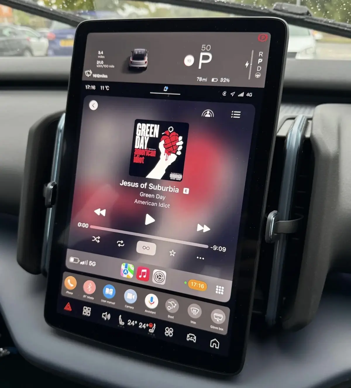 Volvo ferait mieux de corriger ses bugs plut&ocirc;t que d'encenser CarPlay&nbsp;!