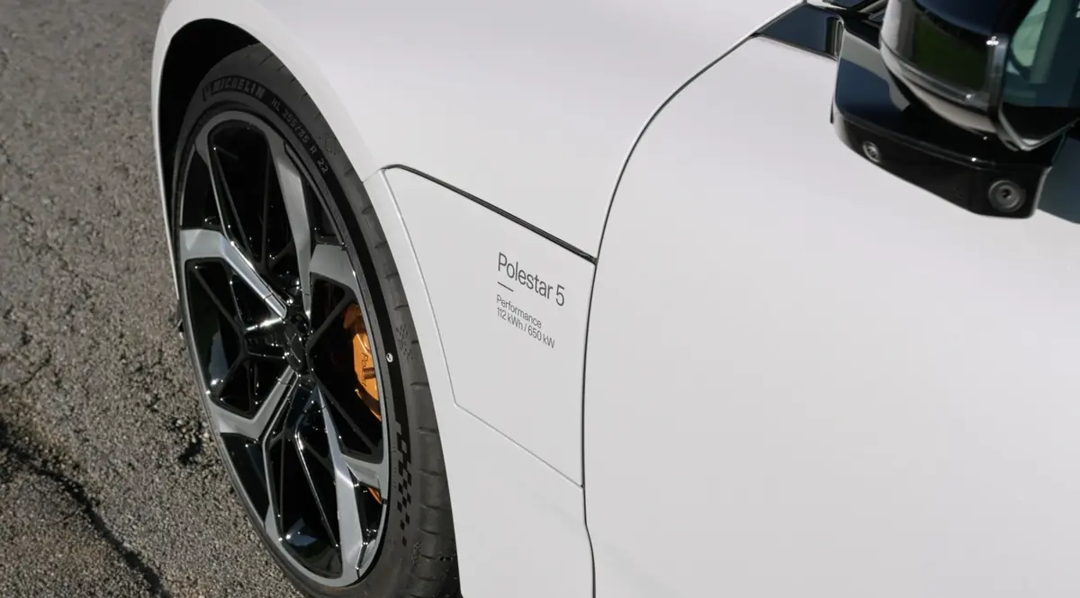 Essai de la Polestar 5&nbsp;: on a &eacute;t&eacute; satellis&eacute;&nbsp;!