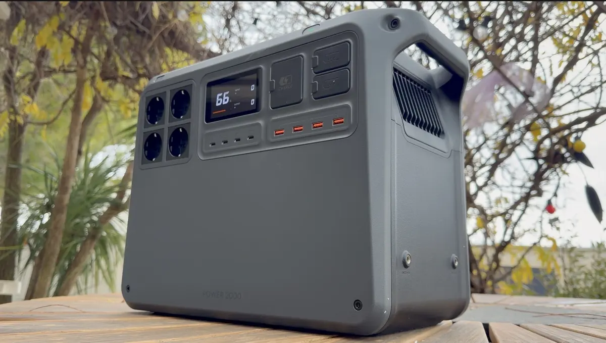 Test DJI Power 2000&nbsp;: cette batterie nomade peut m&ecirc;me charger... votre maison&nbsp;!