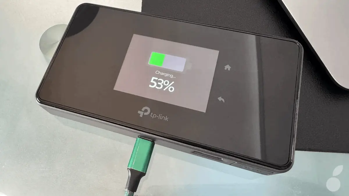 Test du TP-Link M8550&nbsp;: un routeur de poche 5G WiFI 6E pour les pros ou les voyageurs