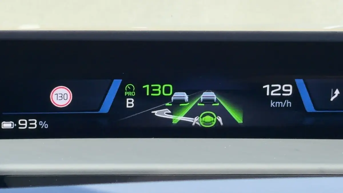 J'ai test&eacute; le BMW iX3 en conduite autonome sur l'autoroute en France et c'est bluffant