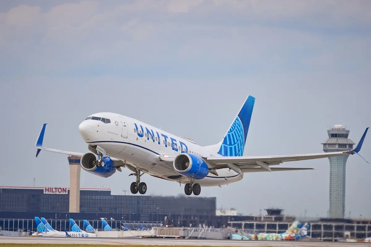 Wifi en avion : premiers vols commerciaux avec Starlink dès 2025