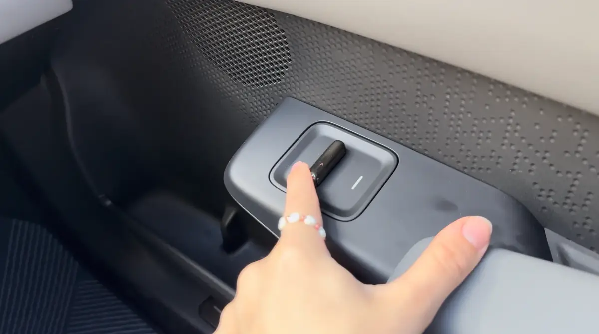 On essaie toutes les Zeekr, la marque chinoise de luxe qui d&eacute;barque en France&nbsp;!