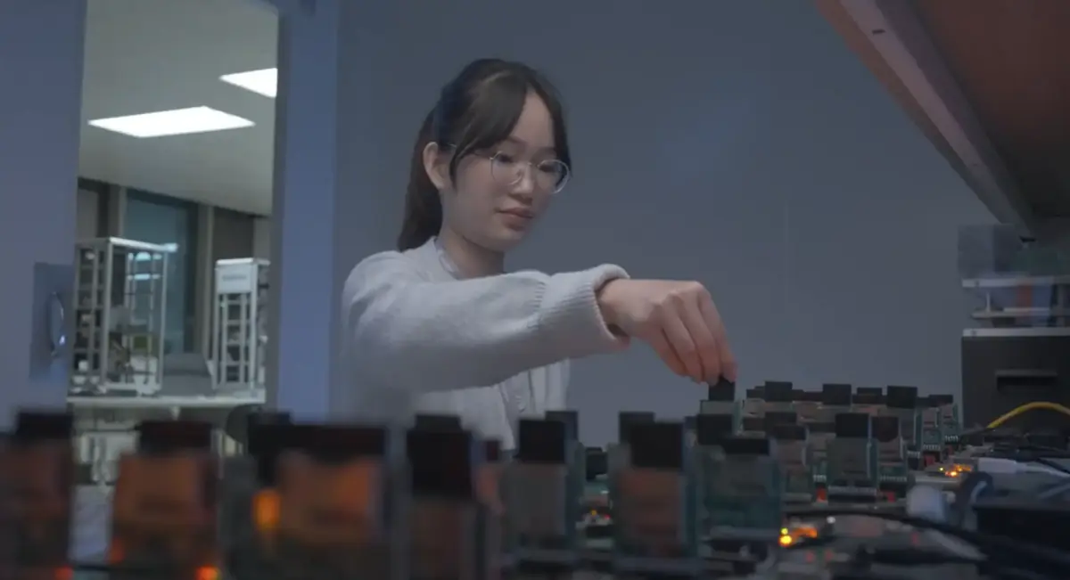 Plong&eacute;e en Chine, au c&oelig;ur de la m&eacute;moire, le nouvel eldorado&nbsp;! Et l'Europe&nbsp;? (vid&eacute;o in&eacute;dite)