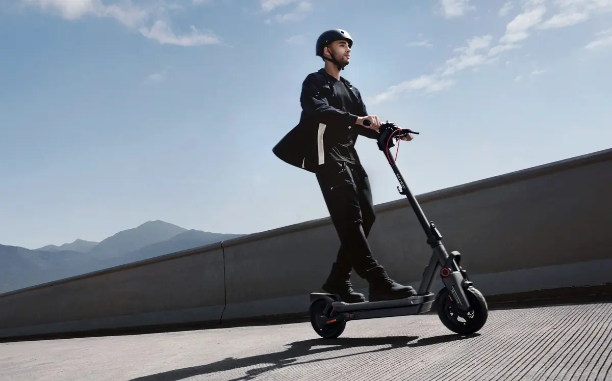 Trois trottinettes électriques Ninebot Segway soldées : profitez des meilleurs prix, dès 245€ !