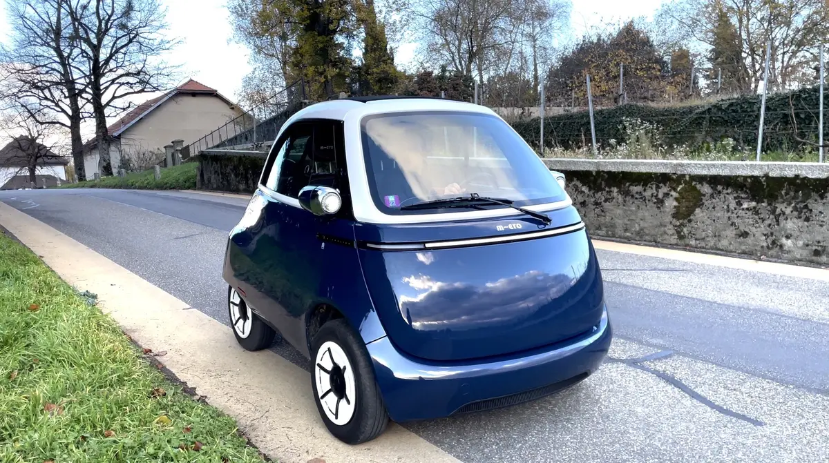 Essai Microlino : la petite voiture électrique trop mignonne, taillée pour la ville !