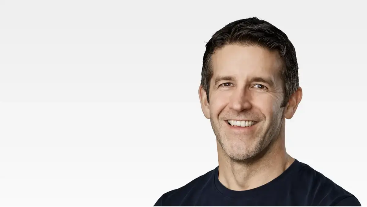 Grand m&eacute;nage dans la direction d'Apple&nbsp;: John Ternus y est-il pour quelque chose&nbsp;?