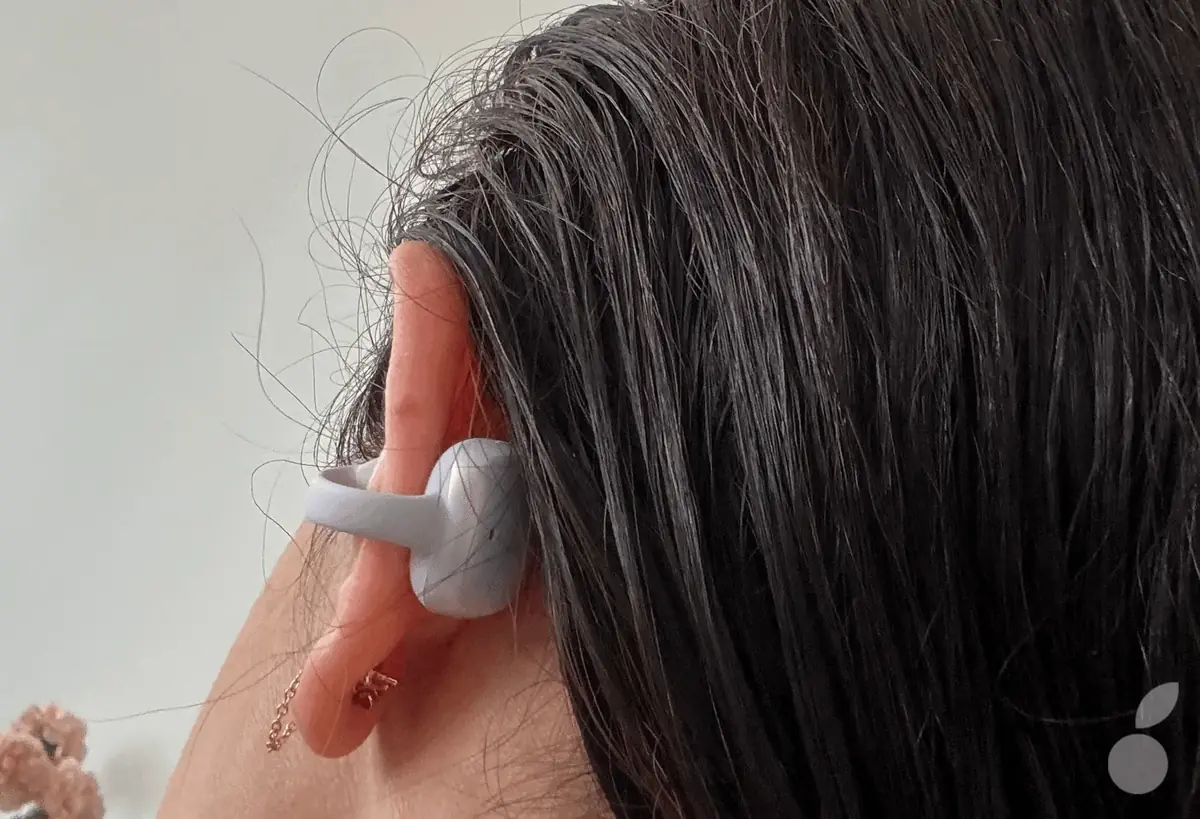 z&eacute;ro g&ecirc;ne si vous avez plusieurs piercings sur votre lobe contrairement aux AirPods dont la tige peut frotter