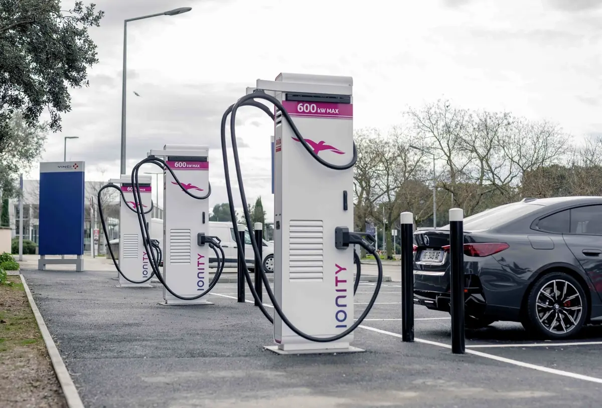 Ionity passe aux bornes 600 kW en France, mais vous allez avoir du mal &agrave; charger aussi vite