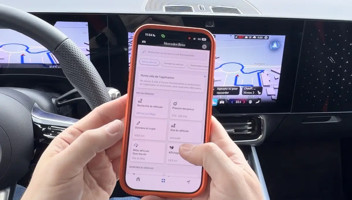 Mercedes a mis un iPad et Face ID dans son CLA&nbsp;! (Test des &eacute;crans Mercedes 2026)