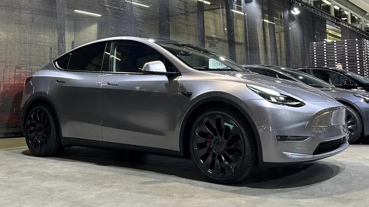 Tesla baisse ses prix : la Model 3 dès 39 990€ et la Model Y dès 41 900€ ! Retrouvez nos tests !