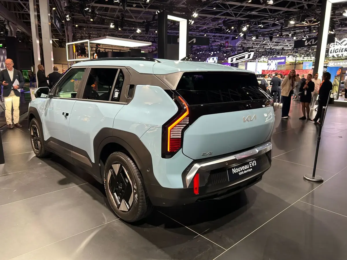 Mondial de l’Auto : Kia EV3, un SUV plus compact qu’il n’en a l’air !