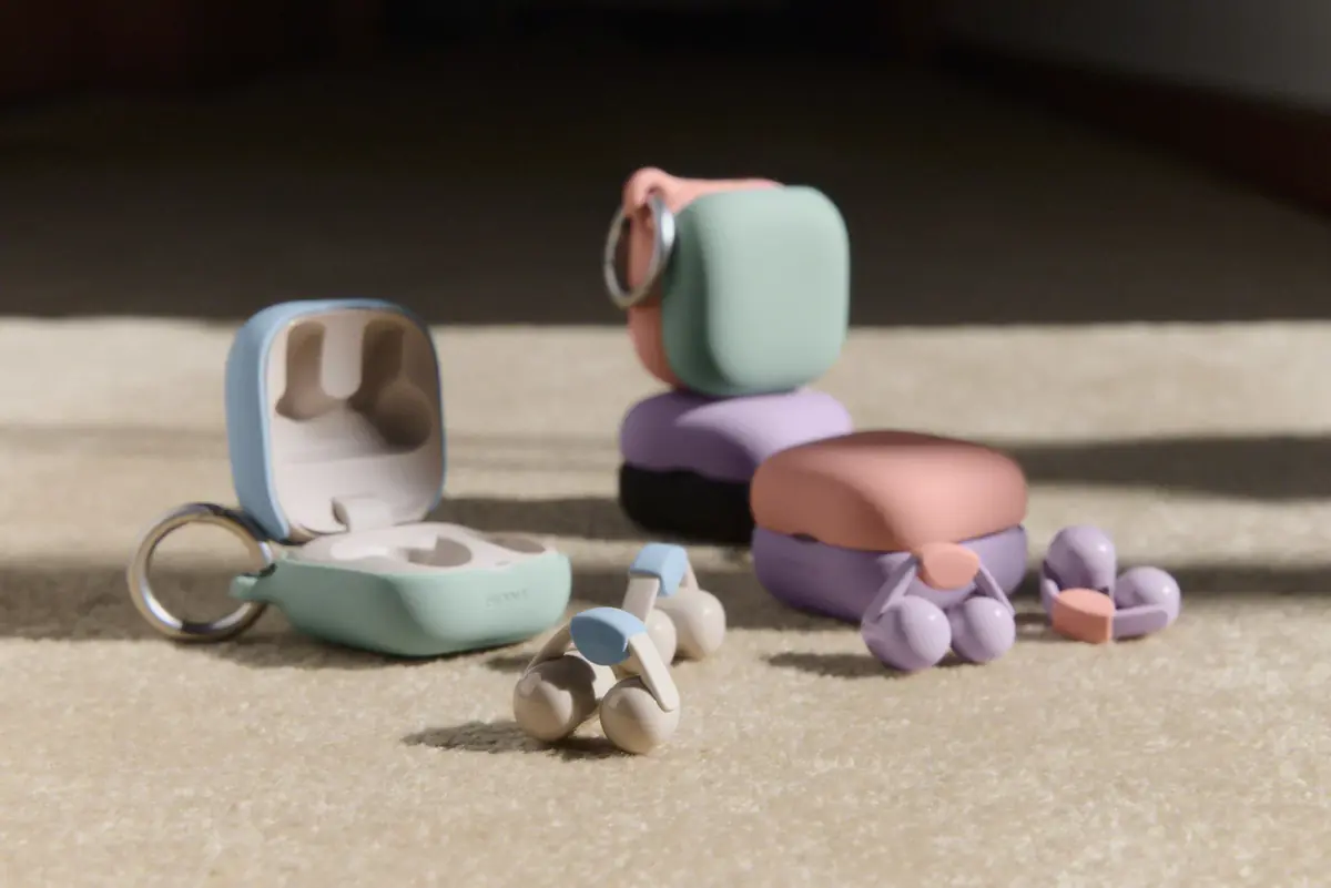 Sony lance les LinkBuds Clip, des &eacute;couteurs en forme de boucles d'oreilles &agrave; 200 euros