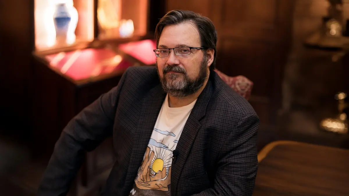 Apple TV officialise le retour de Ted Lasso et une audacieuse adaptation de Brandon Sanderson