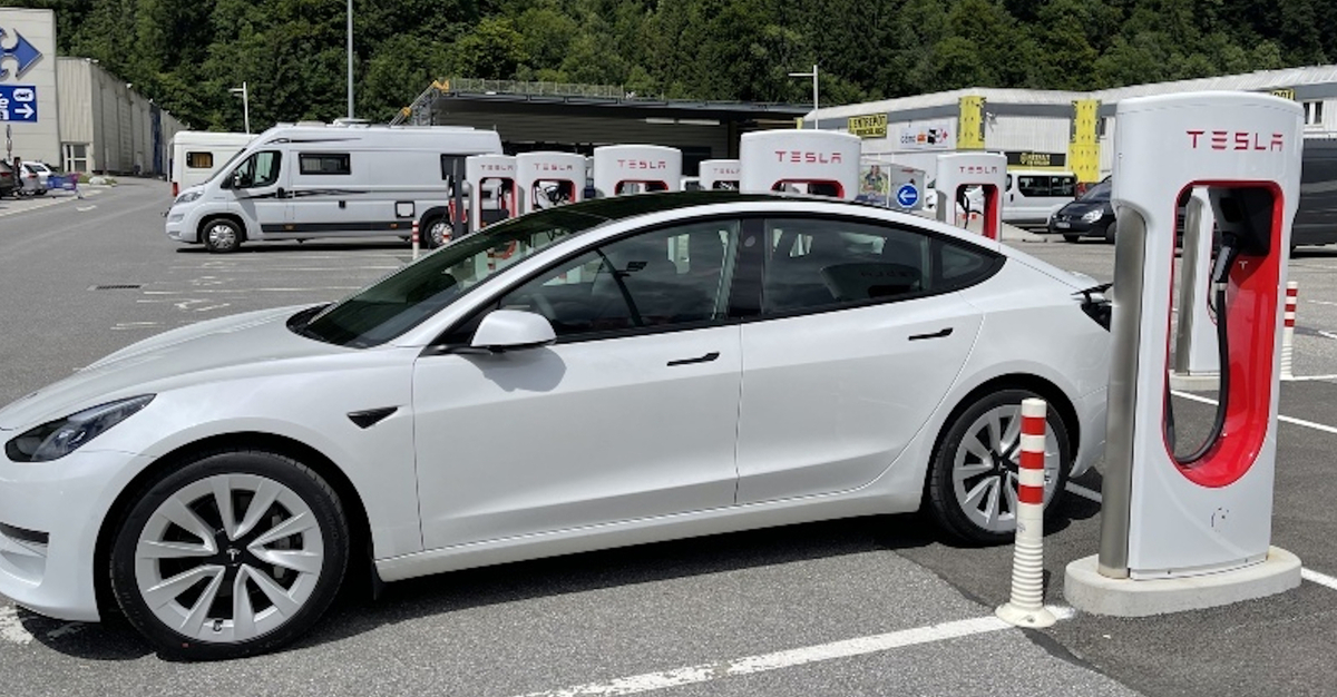 Voilà comment Tesla a réglé le problème de la décharge des batteries à l'arrêt