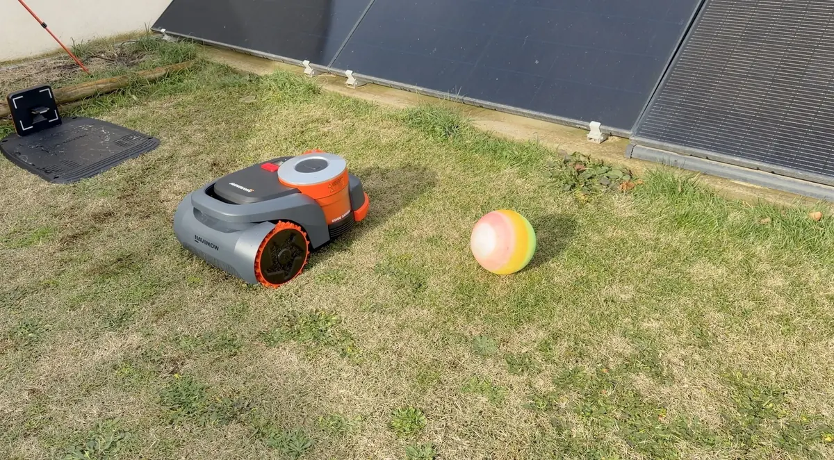 Test Navimow H206&nbsp;: un robot-tondeuse avec LIDAR et AirTag int&eacute;gr&eacute;s pour les grands jardins&nbsp;!