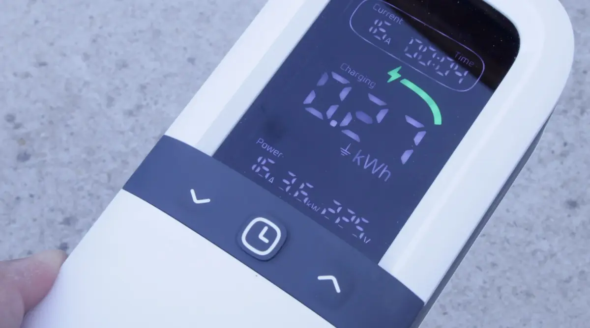Test du Rheidon P200 3K6&nbsp;: le meilleur chargeur mobile pour voiture &eacute;lectrique en 2026&nbsp;?