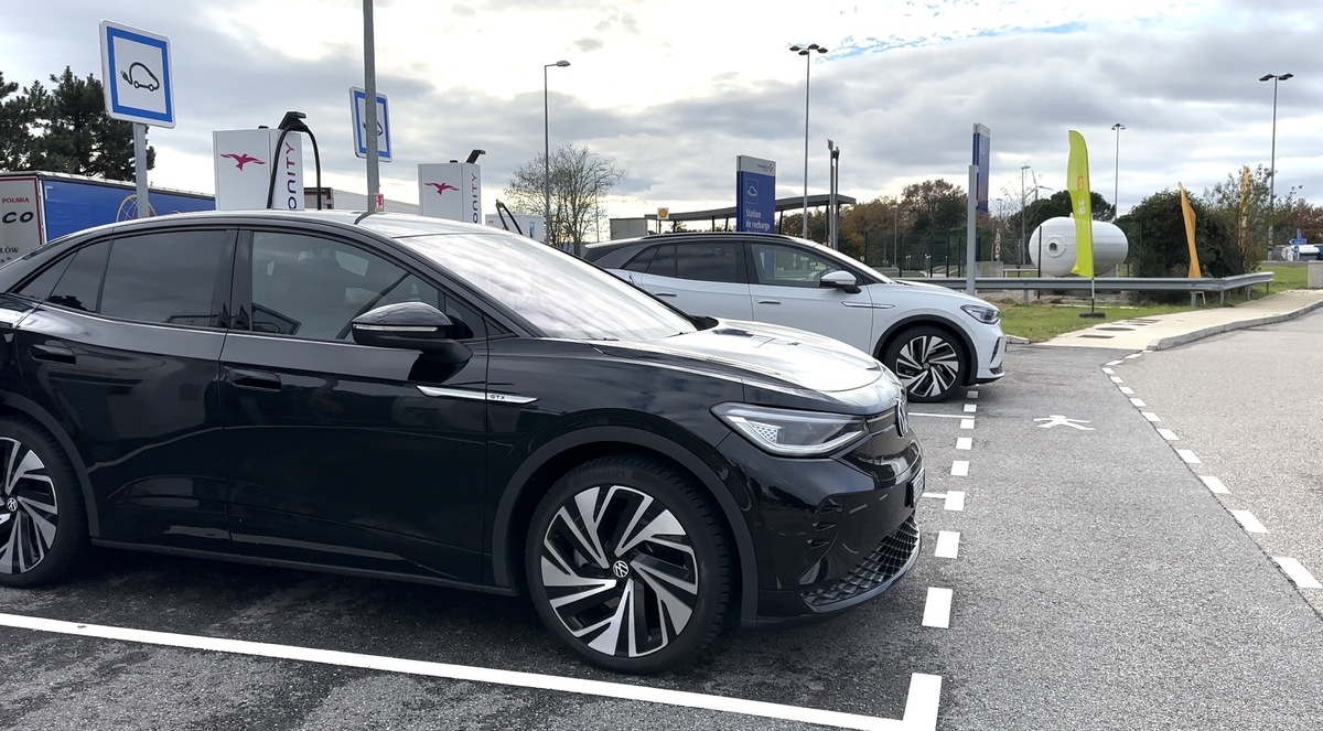 Essai Volkswagen ID.5 GTX : prix, autonomie, consos, recharge et conduite sur neige