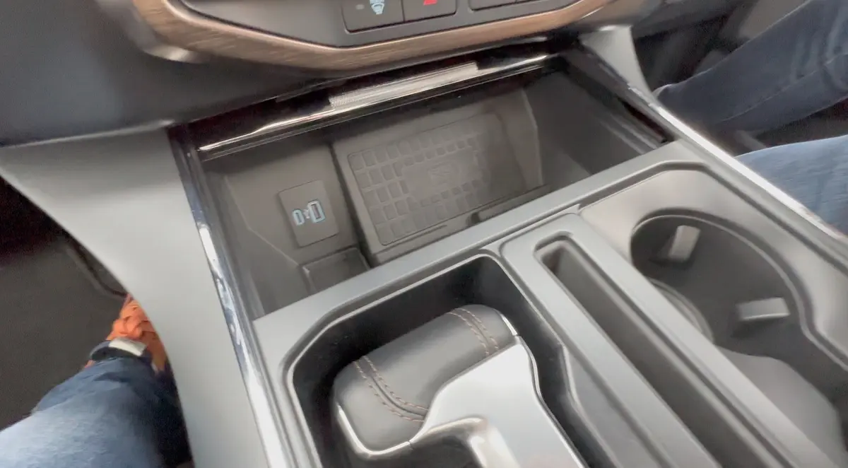 Essai Ford F-150 Lightning électrique : il peut alimenter une maison !