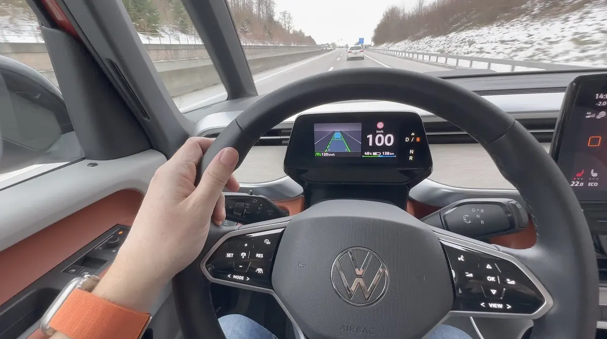 Essai Volkswagen ID.Buzz : autonomie, recharge, VanLife, intérieur, offroad, notre test sur 2000Km !