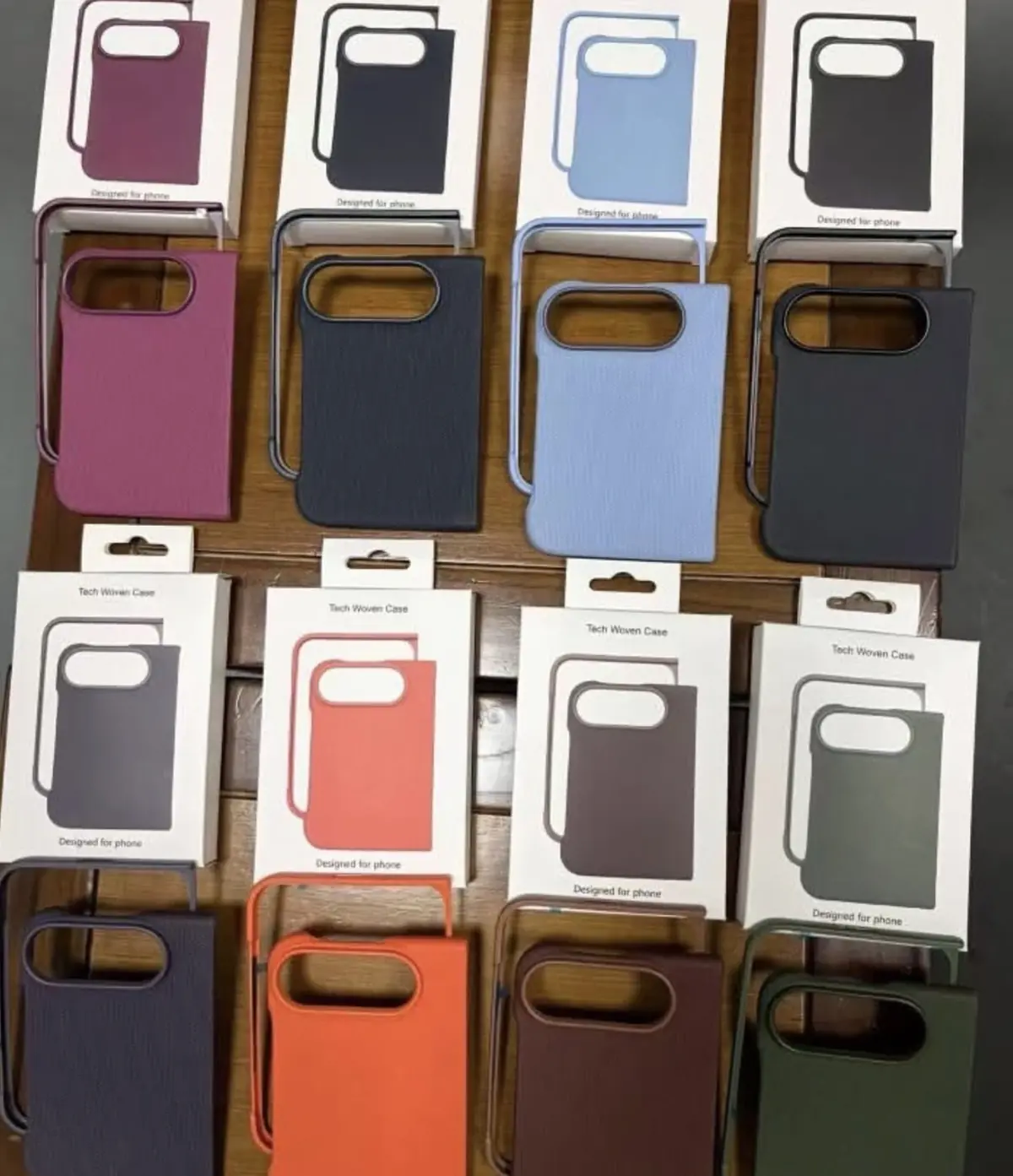 iPhone Fold&nbsp;: seulement 2 couleurs, MagSafe (ou pas) et des coques quasi-indispensables&nbsp;?
