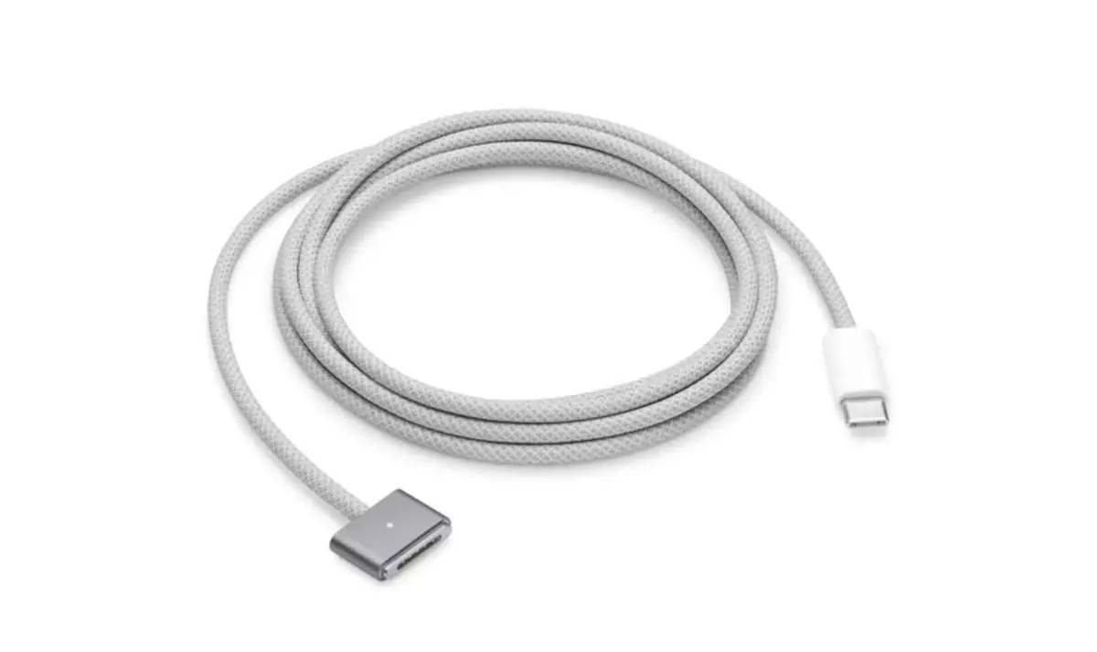 Un nouveau firmware pour le câble USB-C vers MagSafe 3 d'Apple