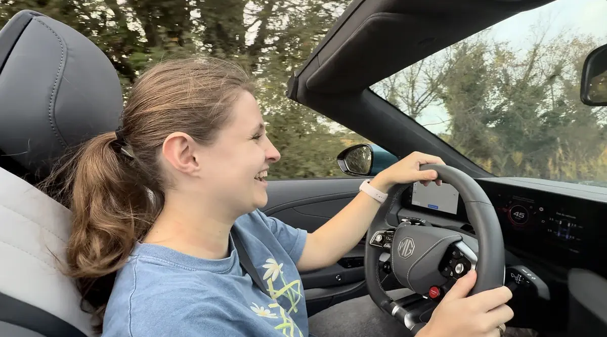 Essai MG Cyberster Propulsion&nbsp;: un cabrio de 340 ch avec 0 malus et 100% fun&nbsp;!