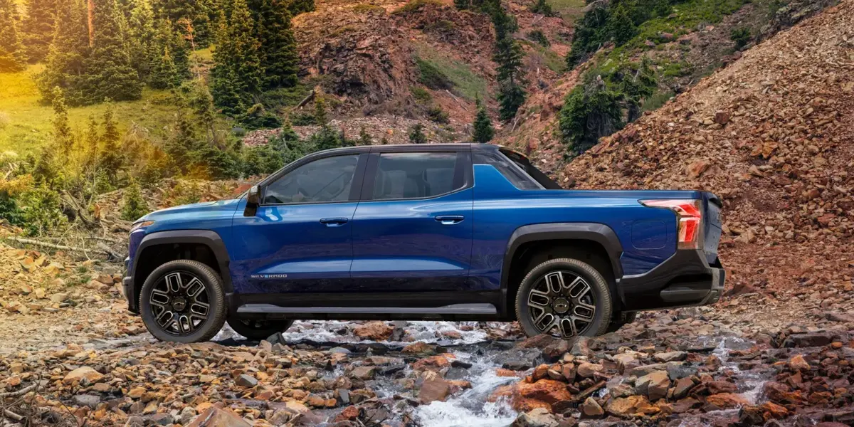 Un Rivian en Allemagne, un Cybertruck chez BMW et des pickups électriques BYD et Chevrolet