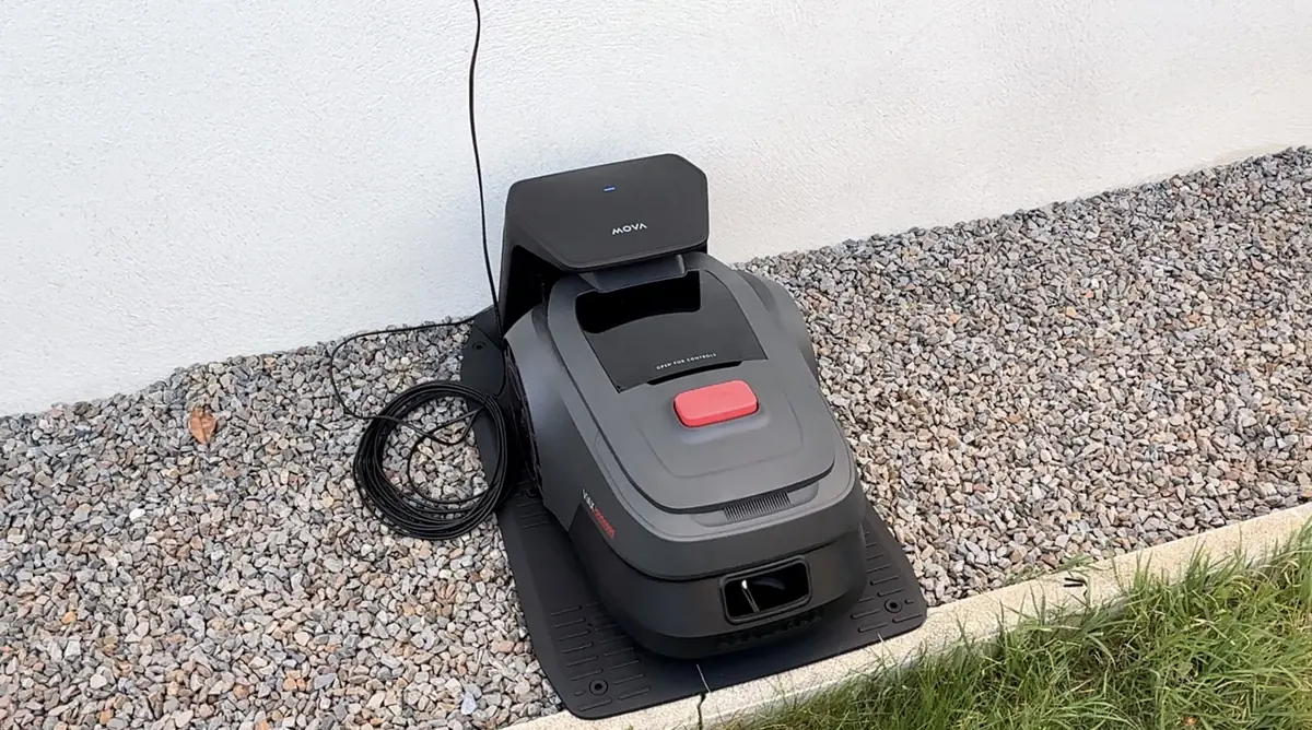 Test MOVA Viax 250&nbsp;: &agrave; ce prix-l&agrave;, faut-il encore sortir sa vieille tondeuse&nbsp;?