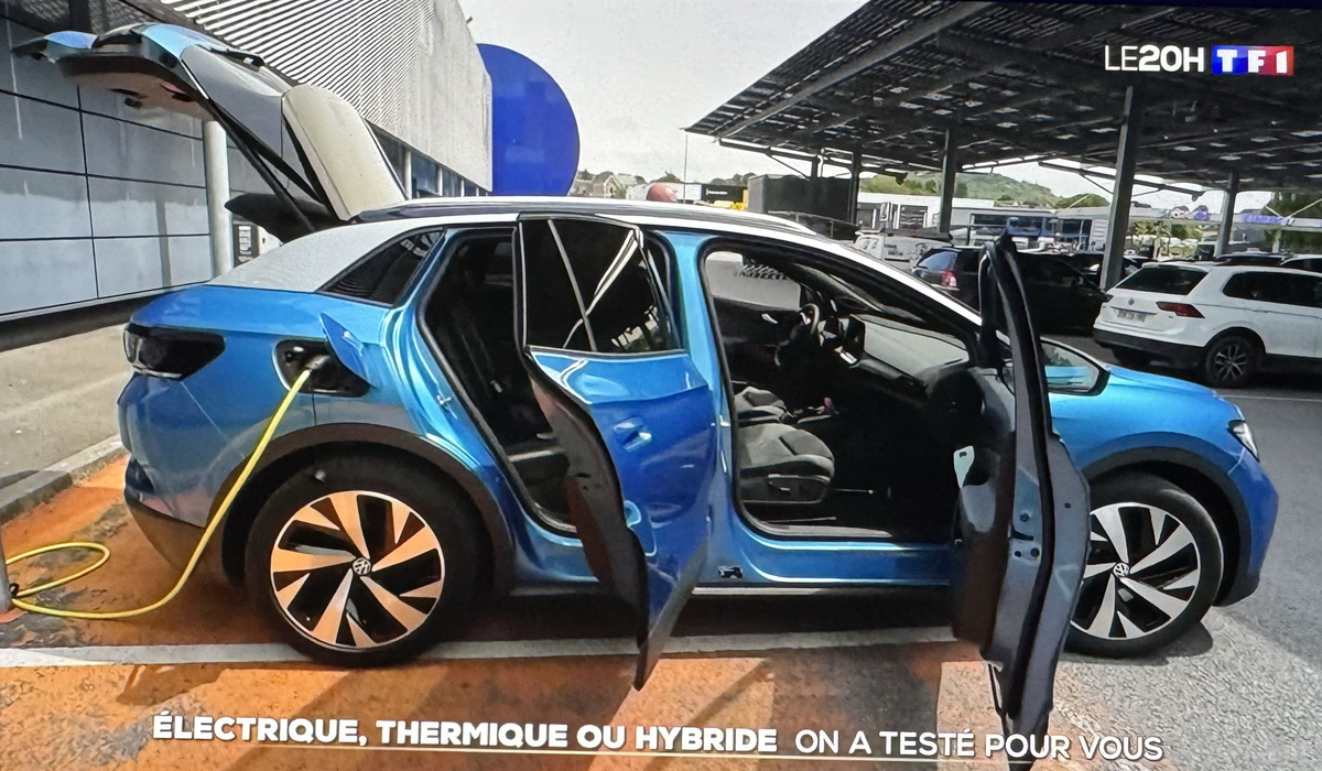 Voiture électrique ou thermique ? Un journaliste du 20H de TF1 bizarrement très malchanceux