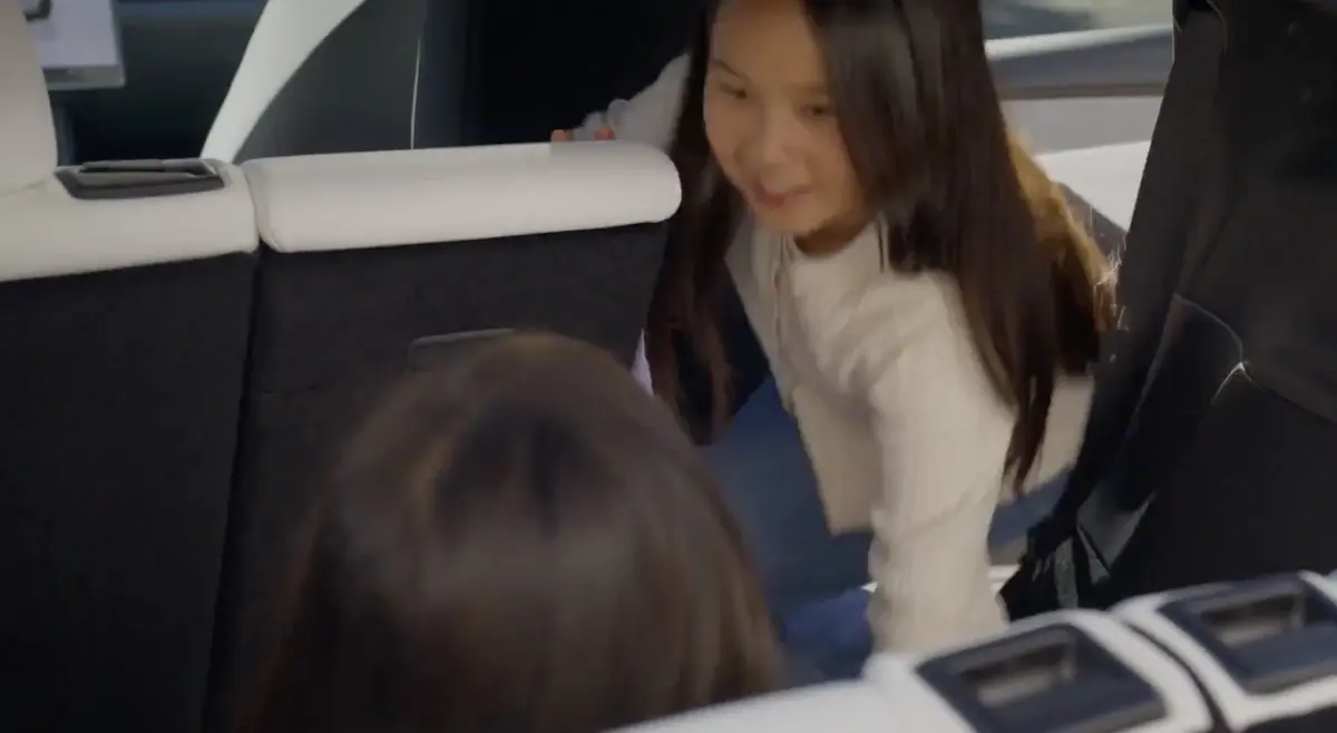 Le Tesla Model Y 7 places est disponible en Europe, livr&eacute; en avril