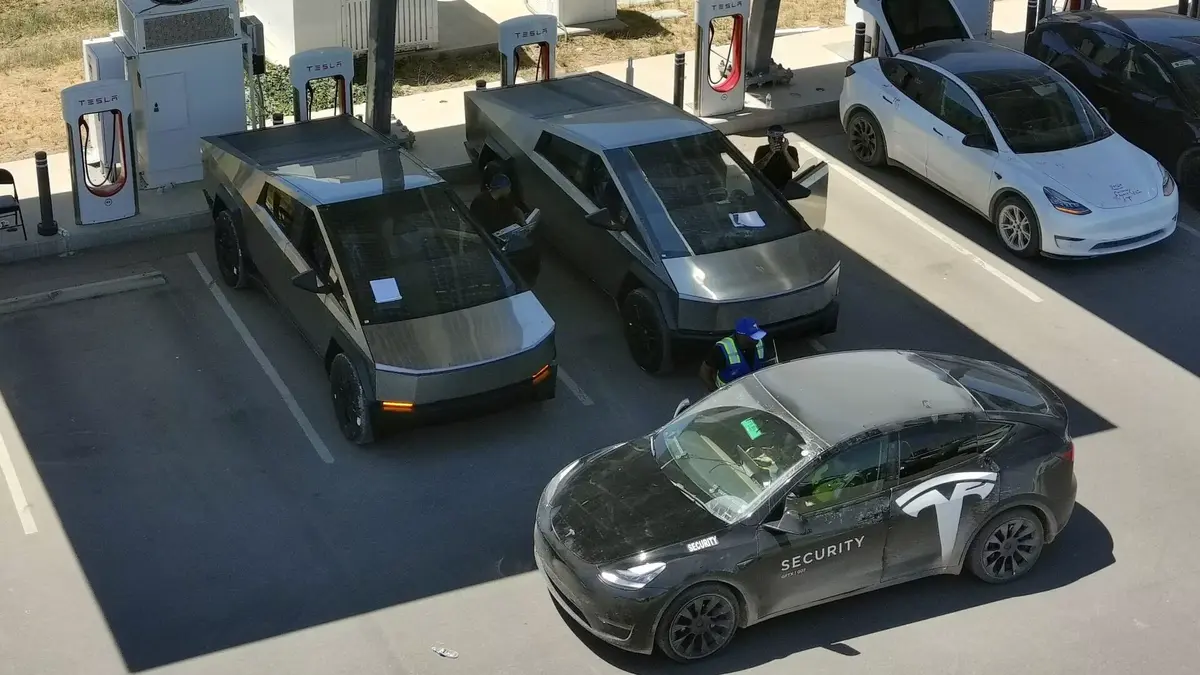 Lambo électrique, Rimac devant la Plaid, Tesla CyberTruck et Model 3, Volvo et CarPlay...