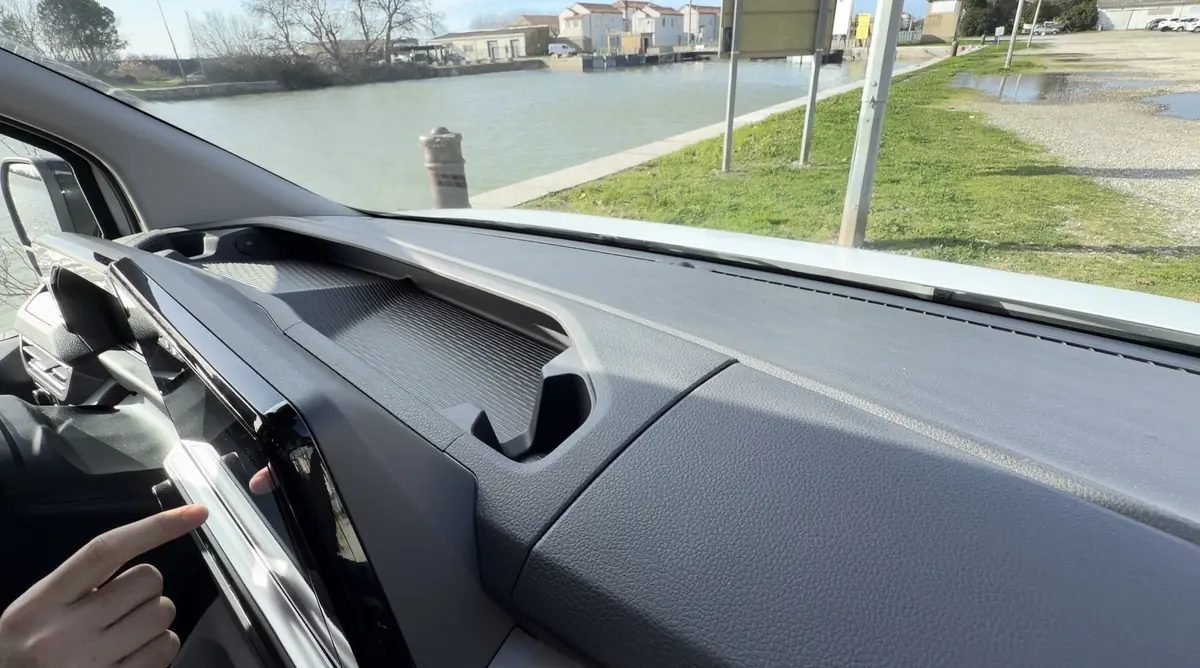 Essai Volkswagen eCaravelle&nbsp;: le &laquo;&nbsp;transporteur&nbsp;&raquo; passe &agrave; l&rsquo;&eacute;lectrique, et ce n&rsquo;est pas une r&eacute;ussite