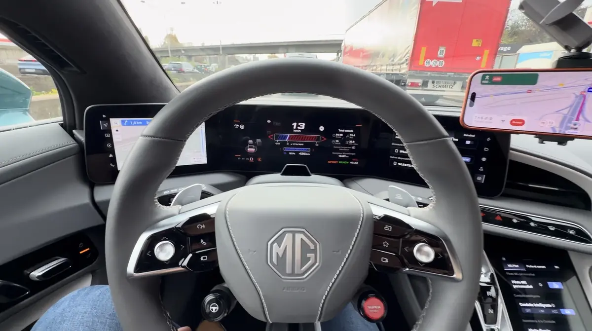 Essai MG Cyberster Propulsion&nbsp;: un cabrio de 340 ch avec 0 malus et 100% fun&nbsp;!