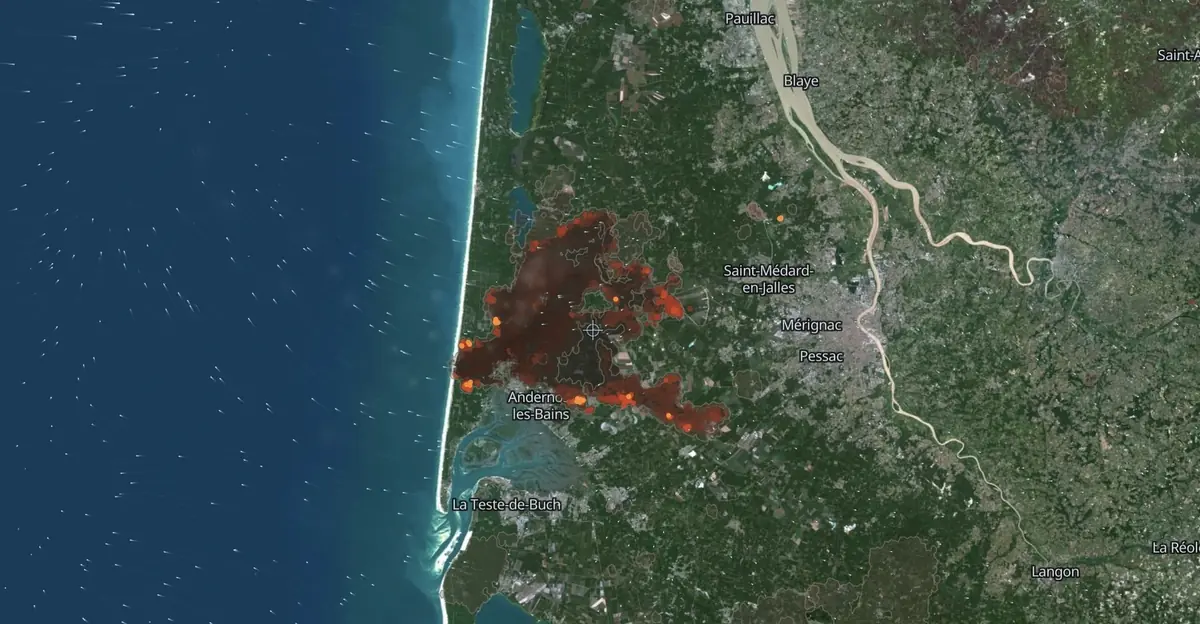 Apr&egrave;s CovidTracker, Guillaume Rozier lance Flamap pour suivre les incendies depuis l'espace