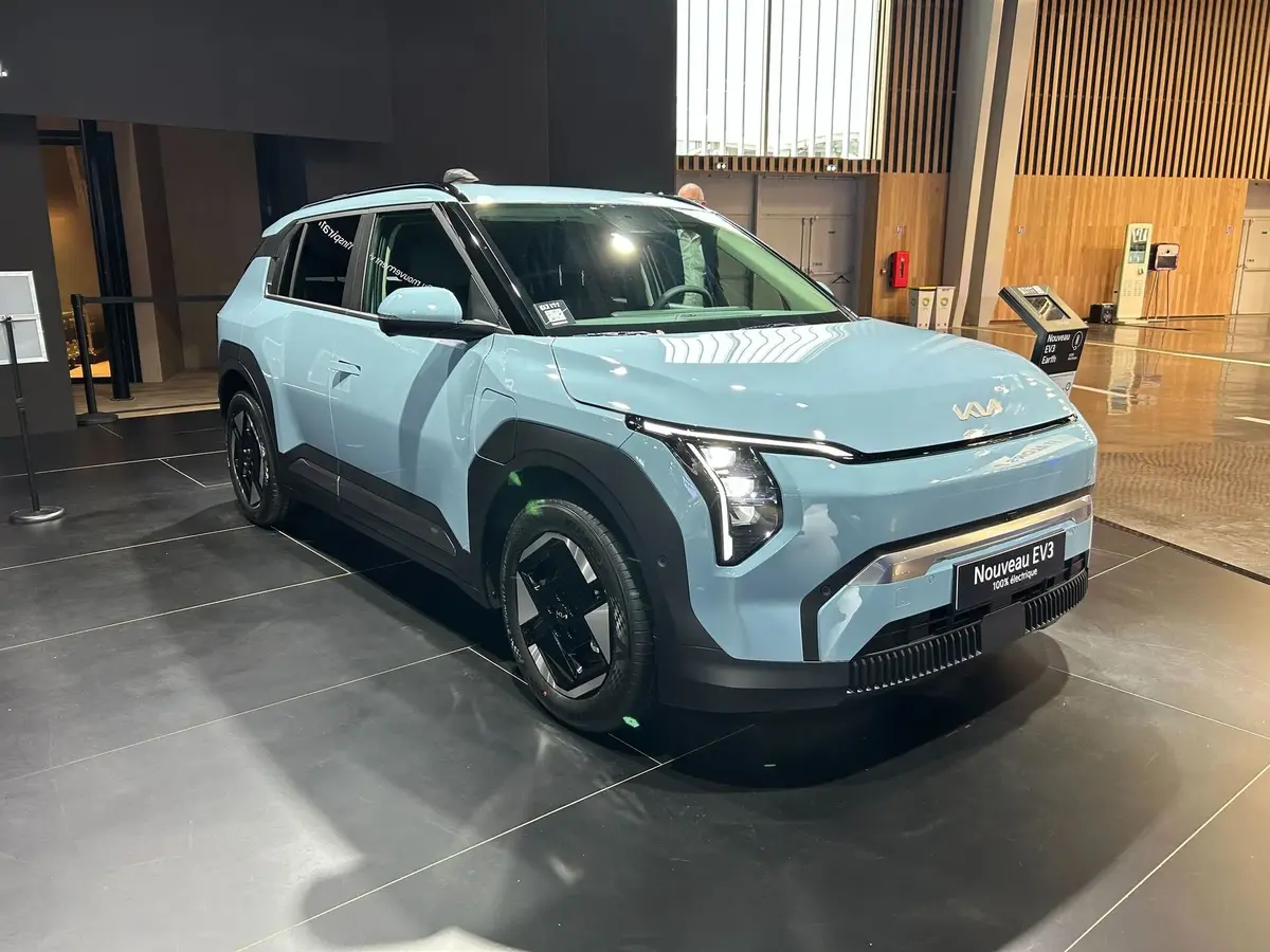 Mondial de l’Auto : Kia EV3, un SUV plus compact qu’il n’en a l’air !