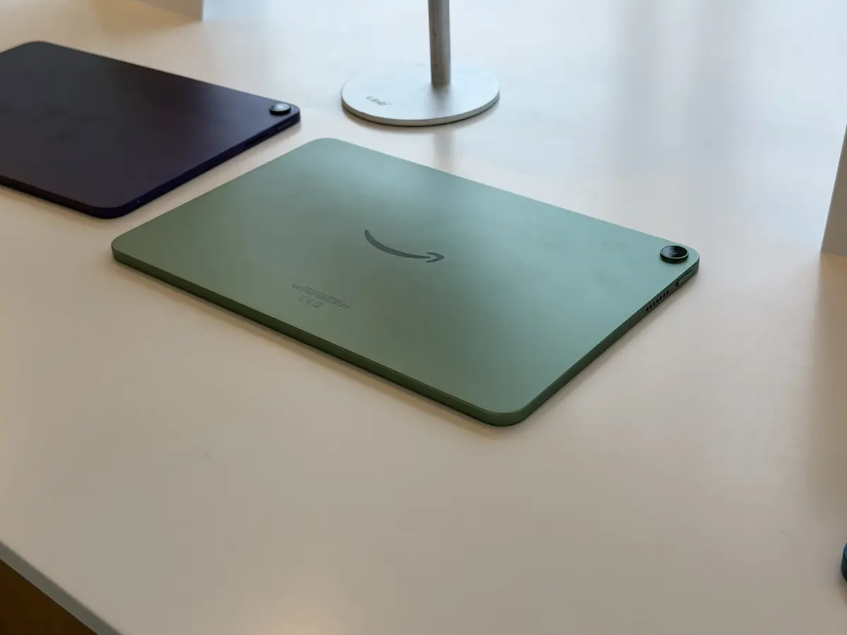 Tablette Amazon Alexa 12 Pro&nbsp;: un &eacute;cran mat qui la change en liseuse, d&egrave;s 559,99 euros