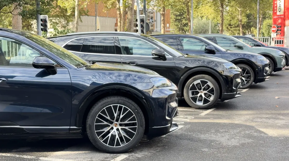 Essai Porsche Cayenne &eacute;lectrique&nbsp;: circuit, off-road, recharge, 1000CV... il nous a bluff&eacute;s&nbsp;!