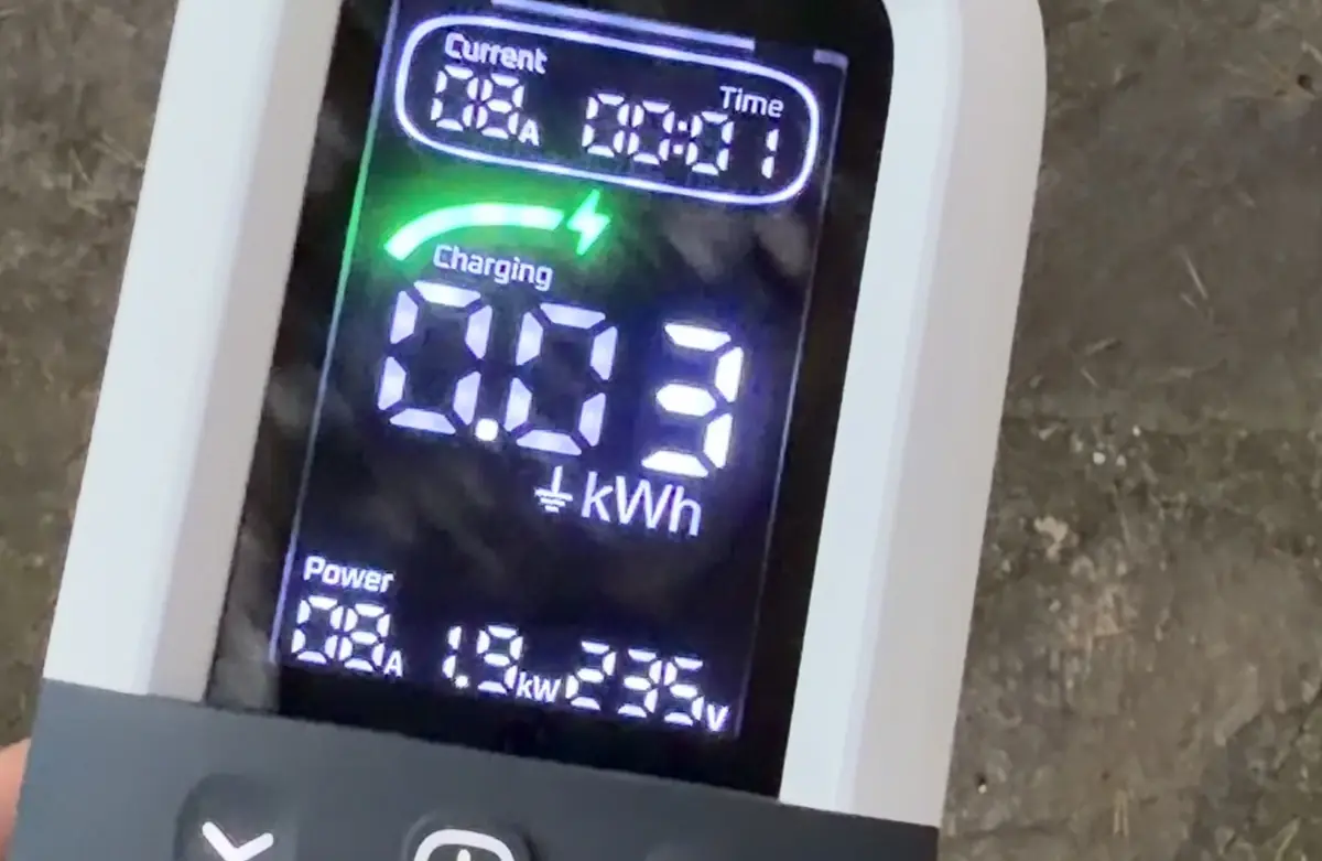 Test du Rheidon P200 3K6&nbsp;: le meilleur chargeur mobile pour voiture &eacute;lectrique en 2026&nbsp;?