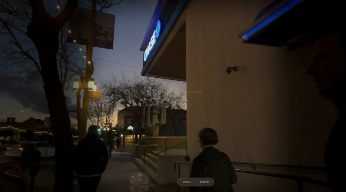 Test Apple Vision Pro en public, au bar, au volant : du buzz ou le futur en marche ?