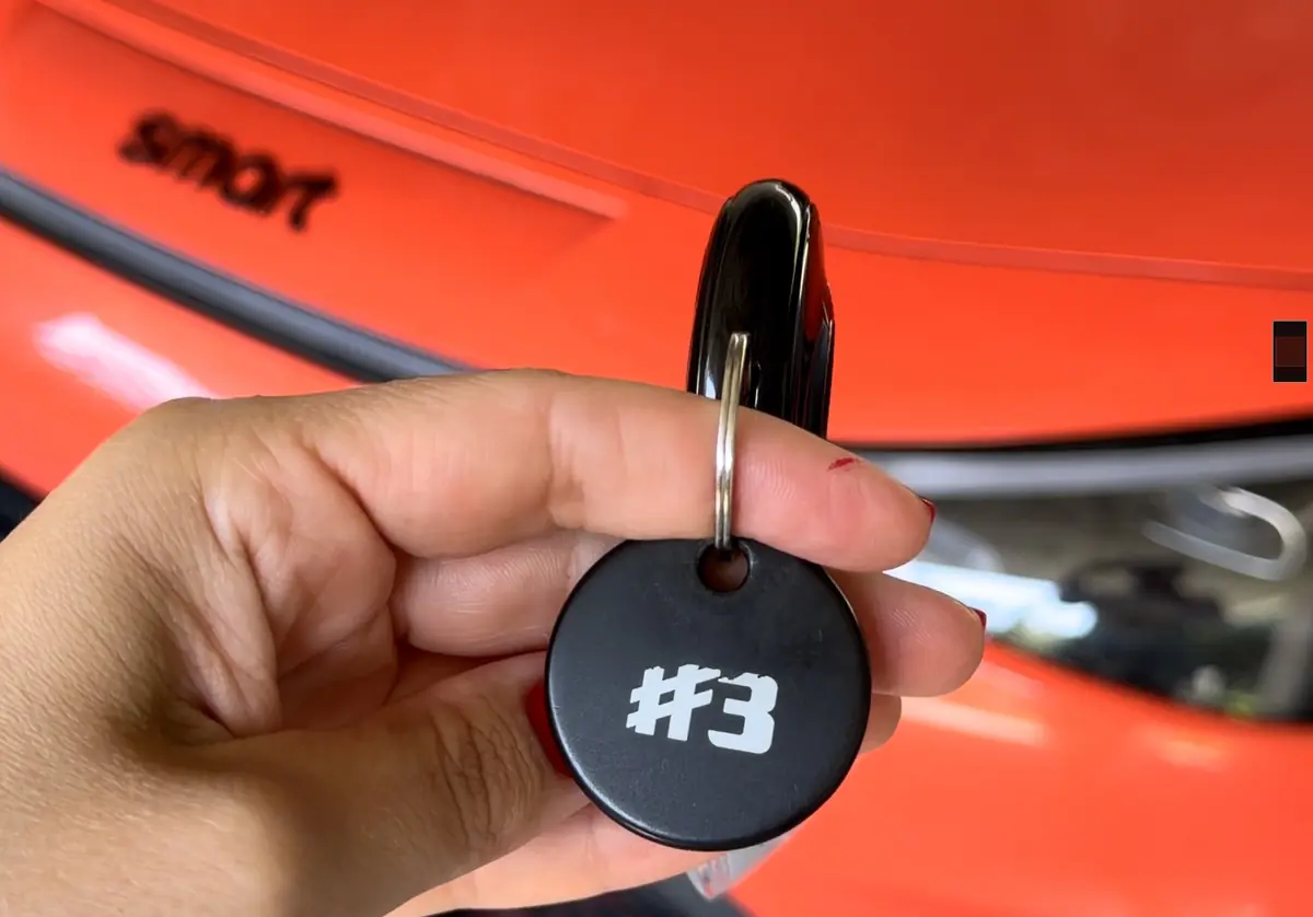 Test comparatif&nbsp;: Chipolo ou AirTag&nbsp;? 5 raisons d'oublier le traqueur d'Apple