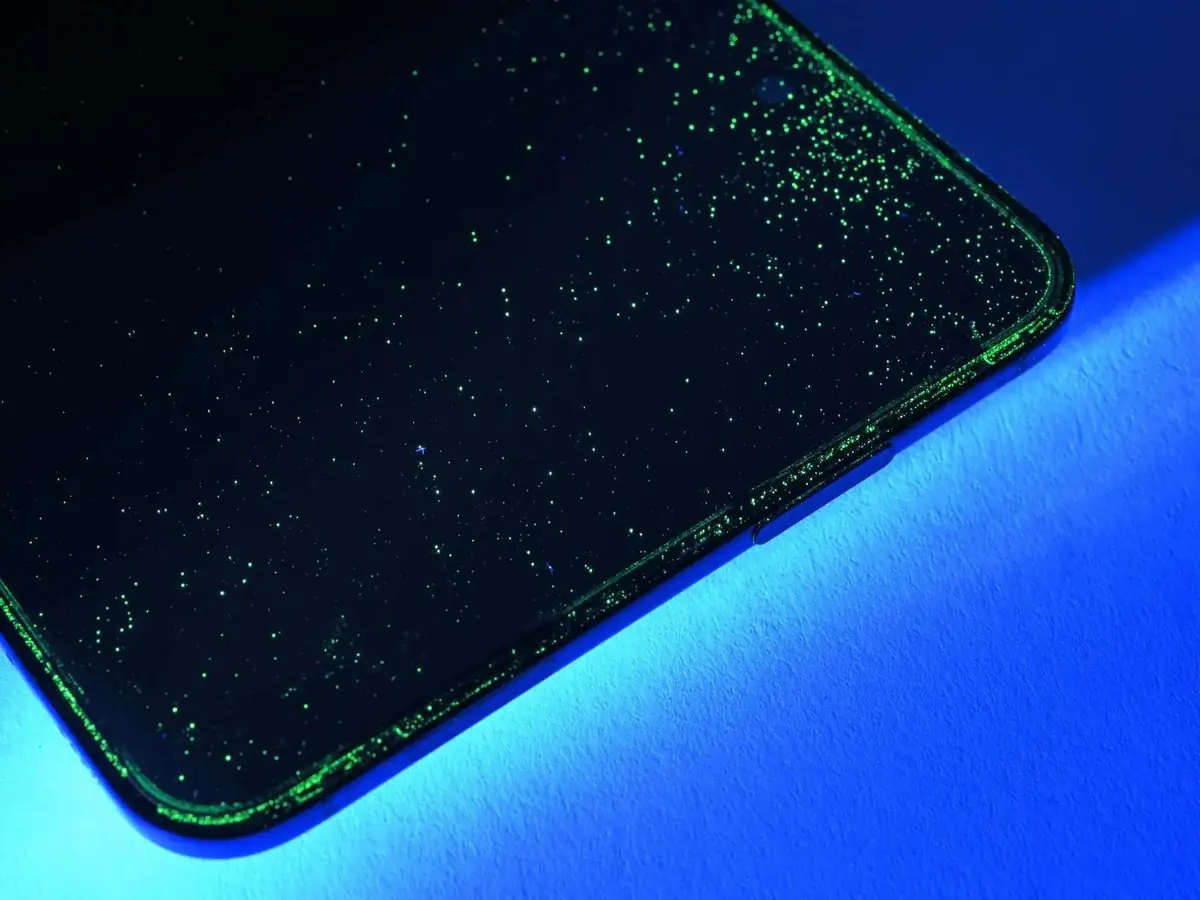 D&eacute;montage de l'iPhone Duo&nbsp;: iFixit r&eacute;v&egrave;le plusieurs indices sur les probl&egrave;mes de l'&eacute;cran