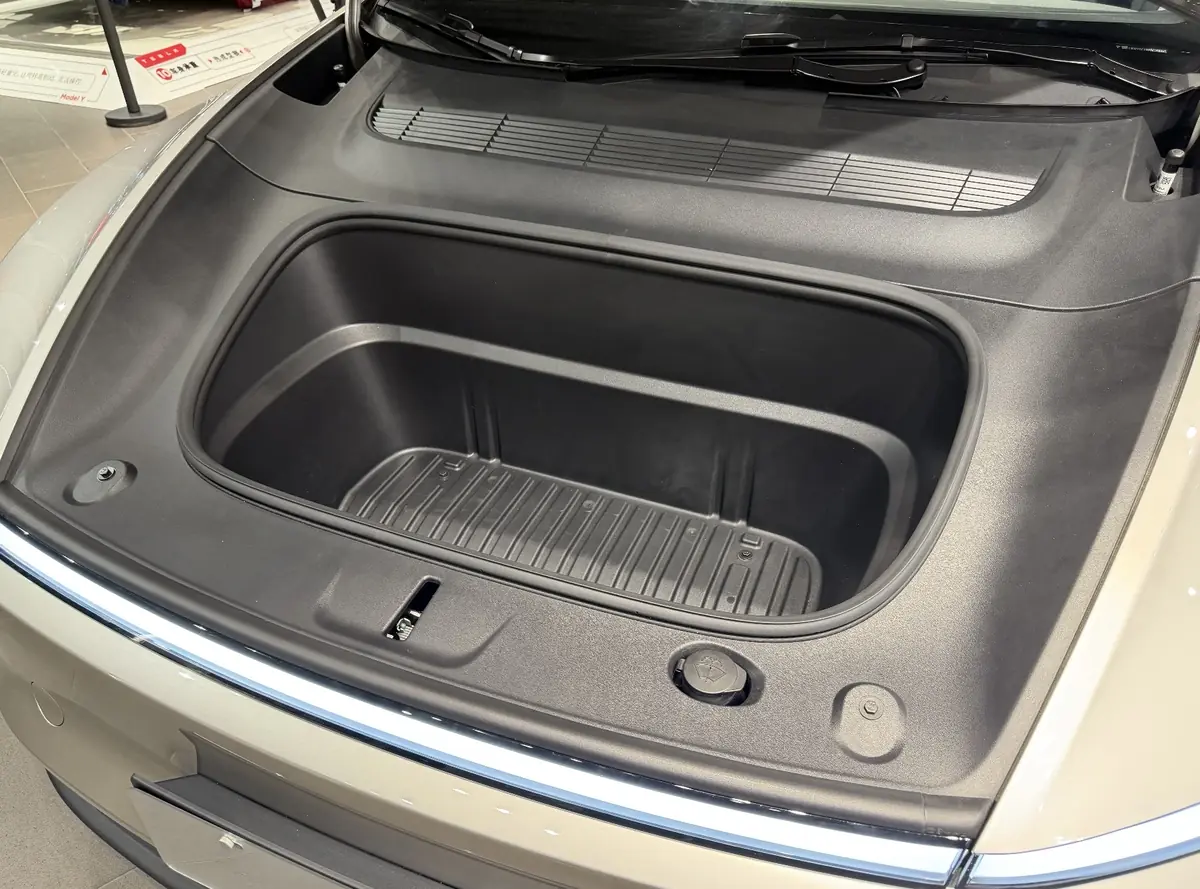 J&rsquo;ai enfin vu le Tesla Model Y L 6 places, parfait pour les familles&nbsp;? (vid&eacute;o)