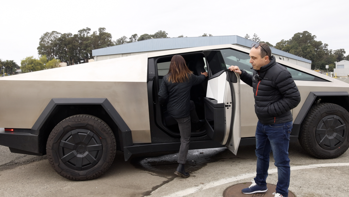 Essai inédit du Tesla Cybertruck !