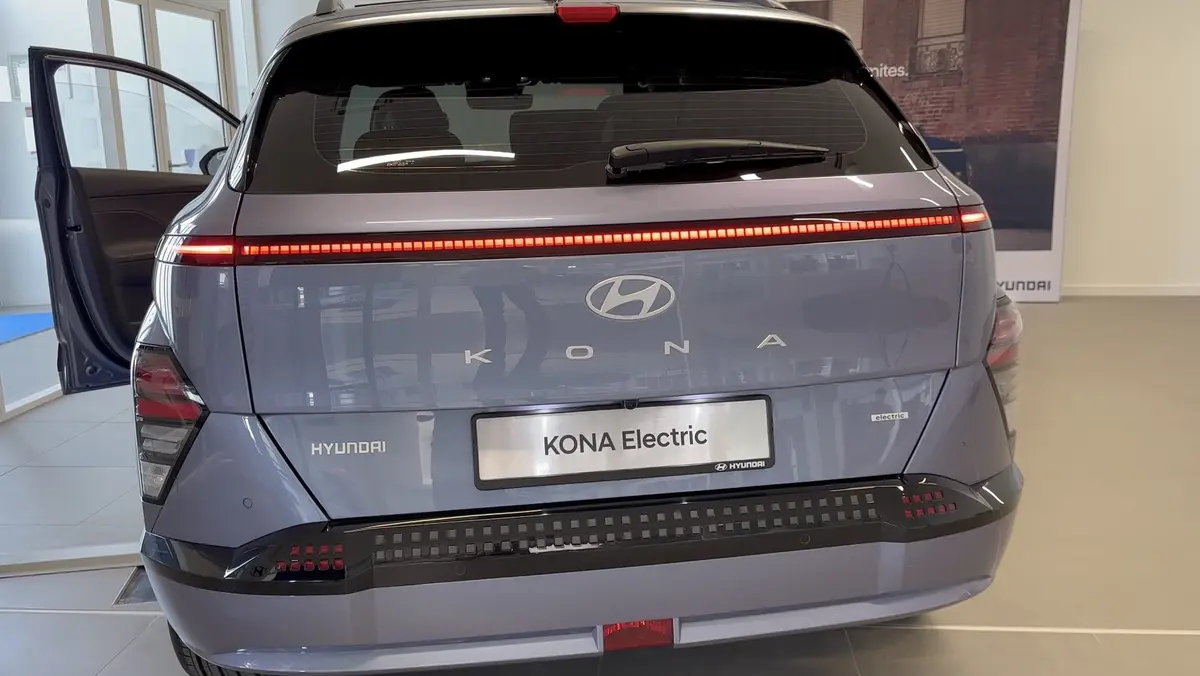 Essai Hyundai Kona 2023 : découverte en mode "geek" (avec La ChaîneEV)