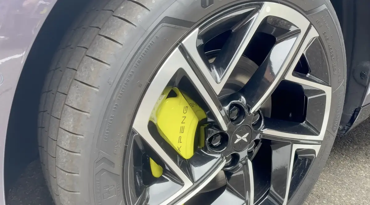 Essai Xpeng L03&nbsp;: 34 990&euro;, un look, beaucoup de tech... ADIEU TESLA&nbsp;?