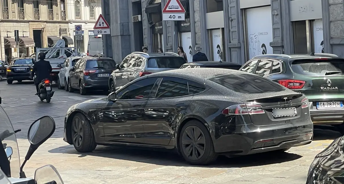 L'image du soir : tiens, une Tesla Model S Plaid en Europe !